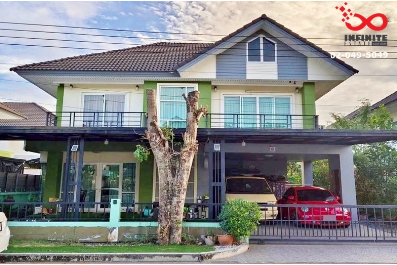 ขายบ้านเดี่ยว 2 ชั้น 70 ตรว. หมู่บ้านกรีนลีฟ ราษฎร์อุทิศ 11 สุวินทวงศ์  หน้าโครงการ