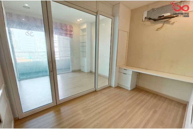 ขายคอนโด เดอะ ไลท์เฮ้าส์ สาทร เจริญนคร 32ตรม. ชั้น9 ใกล้BTS เจริญนคร 