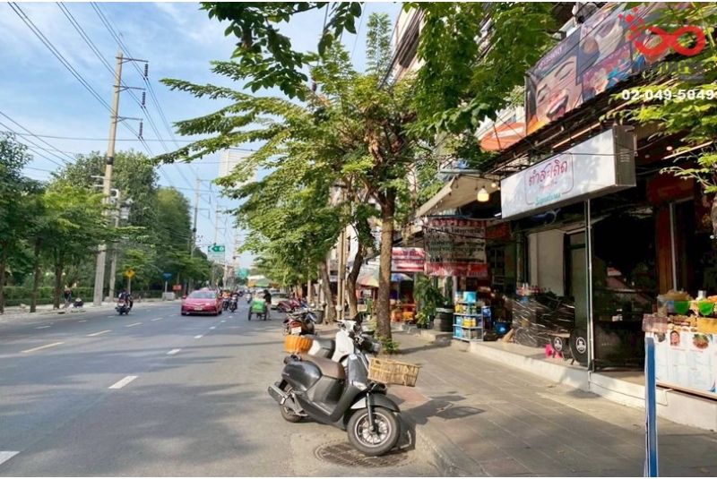 เซ้งร้านอาหาร ซอยประชาสงเคราะห์ ใกล้ตลาดดินแดง ดำเนินการต่อได้ทันที