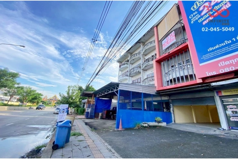 ให้เช่าอาคารพาณิชย์ 4.5ชั้น 28ตรว.ทำเลดี ติดถนน นิมิตรใหม่ 