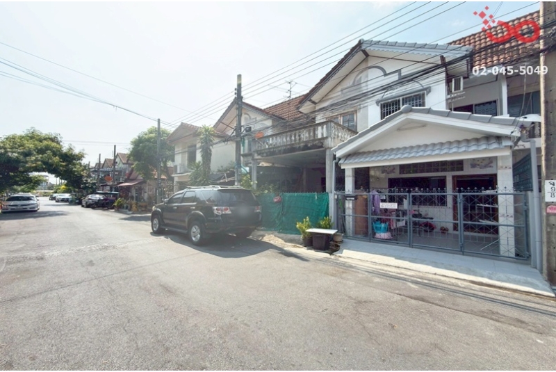 ขายทาวน์เฮ้าส์ 2 ชั้น 16 ตร.ว. ม.สวนทองวิลล่า รามอินทรา 40 ใกล้ BTS สีชมพู