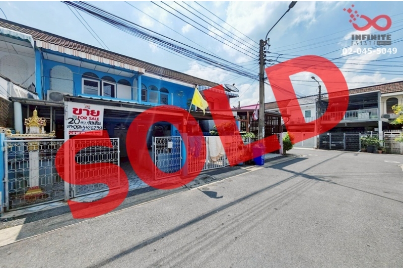 ขายทาวน์เฮาส์ 2 ชั้น 20 ตร.ว. ซอยพุ่มอุไร 3 ถนนสุทธิสาร - ลาดพร้าว 64 ใกล้ MRT สุทธิสาร