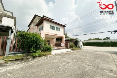 93426, ขายบ้านเดี่ยว 3 ชั้น เฉลิมพระเกียรติ ร.9 ซอย 28  หลังมุม  66 ตรว. ม.รื่นรมย์ 