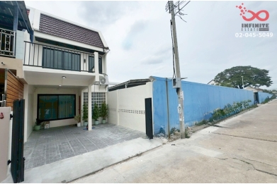 93953, ขายทาวน์เฮ้าส์ 2 ชั้น 22 ตรว. รีโนเวทใหม่ ซอยอ่อนนุช 40 สุขุมวิท 77 ใกล้ BTS  