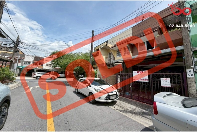 ขายทาวน์เฮาส์ 2 ชั้น 15 ตร.ว. หมู่บ้านอมรพันธ์ สวนสยาม - เสรีไทย  ใกล้ MRT สายสีชมพู