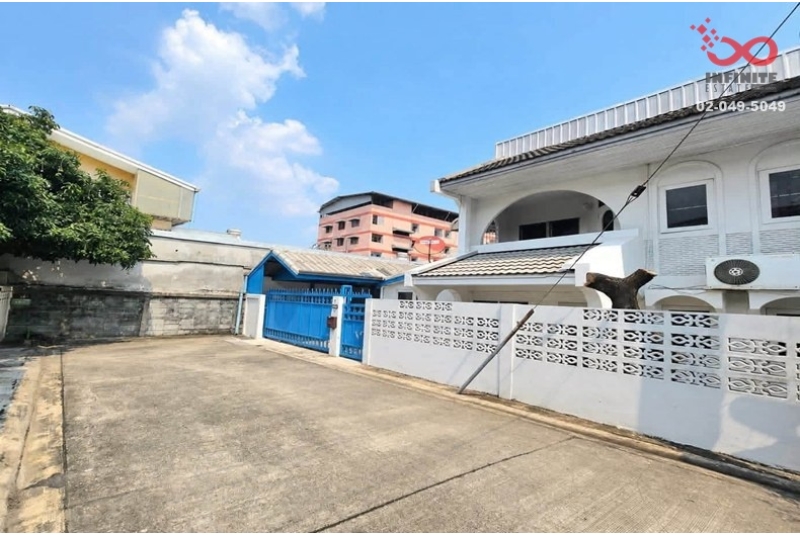 ขายทาวน์เฮาส์ ม.ทิพย์ชวาลย์ ลาดพร้าว 87  หลังริม 45 ตร.ว. วังทองหลาง ใกล้ MRT 
