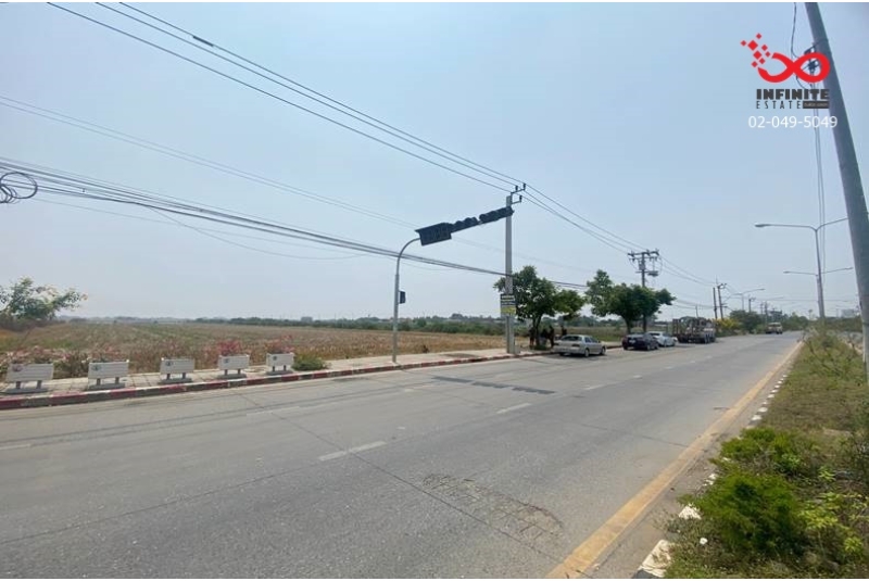 ขายที่ดินแปลงใหญ่ 43 ไร่ 15.5 ตร.ว. ติดถนนไมตรีจิต หนองจอก ทำเลดี