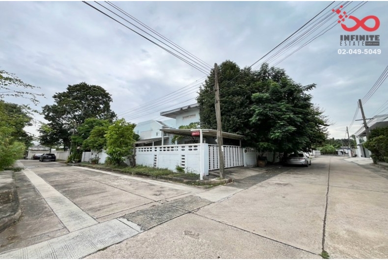 ขายบ้านเดี่ยว 2 ชั้น หมู่บ้านผาสุก พัฒนาการ 63 ขนาด 132 ตร.ว. ใกล้ MRT สถานีหัวหมาก