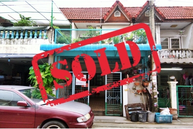 ทาวน์เฮ้าส์ หมู่บ้านฉัตรณรงค์ ลำลูกกา