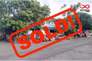 82332, ทาวน์เฮ้าส์ 2 ชั้น หมู่บ้านเมืองประชา ซอยหทัยราษฎร์35 หลังมุม