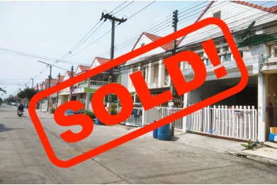 80710,  ทาวน์โฮม 2ชั้น หมู่บ้านไทยสมบูรณ์ 2 ถนนรังสิต-นครนายก 
