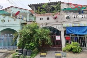 84121, ทาวน์เฮ้าส์ 2 ชั้น หมู่บ้าน รุ่งกิจวิลล่า 5 ซอยร่มเกล้า 56 ถนนร่มเกล้า