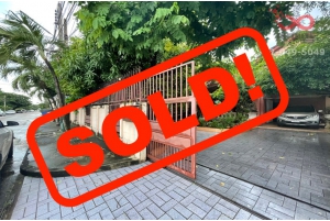 84612, บ้านเดี่ยว 2 ชั้น 2 หลัง หมู่บ้านธันธวัช 5 ถนนวัชรพล ซอยวัชรพล1/9 ถนนเทพารักษ์