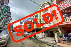84720, ทาวน์เฮ้าส์ 3 ชั้น หมู่บ้าน เลิศอุบล วัชรพล ถนนวัชรพล ซอยร่วมมิตรพัฒนาแยก1 ใกล้ทางด่วนรามอินทรา