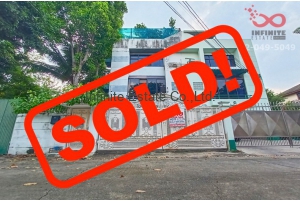 84771, ทาวน์เฮ้าส์ 4.5 ชั้น ซอยรัชดาภิเษก42 ถนนรัชดาภิเษก  ใกล้ม.ราชภัฏจันทรเกษม