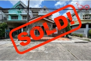 85506, ทาวน์เฮ้าส์ 2 ชั้น หมู่บ้านลัลลี่วิลล์ ซอยบุญคุ้ม ลำลูกกา ปทุมธานี หลังริมตรงข้ามสวน