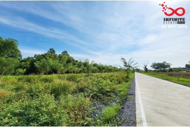 92012, ที่ดินติดถนนมอเตอร์เวย์ เลียบคลอง4 เนื้อที่ 4 ไร่ 2 งาน  คลองหลวง ปทุมธานี