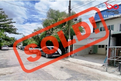 87715, ขายทาวน์เฮ้าส์ 2 ชั้น หมู่บ้านสำราญสุข หลังริม ซ.แจ้งวัฒนะ-ปากเกร็ด 18/2