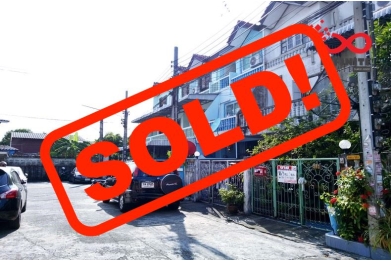 81352, ทาวน์เฮ้าส์ 3ชั้น หมู่บ้านสินทวีสวนธน ซอยประชาอุทิศ 44