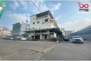 88826, ขายอาคารพาณิชย์ 4 ชั้นครึ่ง 37.6 ตารางวา ตลาดไท ถนนพหลโยธิน ปทุมธานี