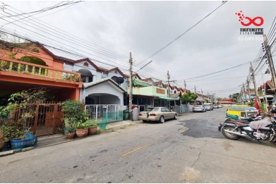 88636, ขายทาวน์เฮ้าส์ 2 ชั้น 16 ตารางวา หมู่บ้านเอกลดา รัตนาธิเบศร์ ถนนรัตนาธิเบศร์ ใกล้รถไฟฟ้าสายสีม่วง