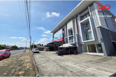 90714, ให้เช่าอาคารพาณิชย์ 4 ชั้น 29.5 ตารางวา เขตคันนายาว ถนนประเสริฐมนูกิจ 