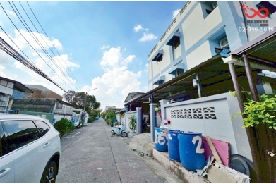 91721, ขายอพาร์ทเม้นท์ 3ชั้น ลาดพร้าว 136 ใกล้รถไฟฟ้าสายสีเหลือง ทำเลดีผู้เช่าเต็ม