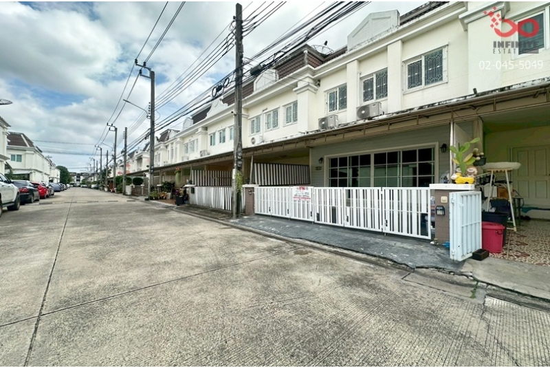 ขายทาวน์โฮม 2ชั้น 20ตรว.ดิเอ็กซ์คลูซีฟ นวลจันทร์ 56 พร้อมอยู่