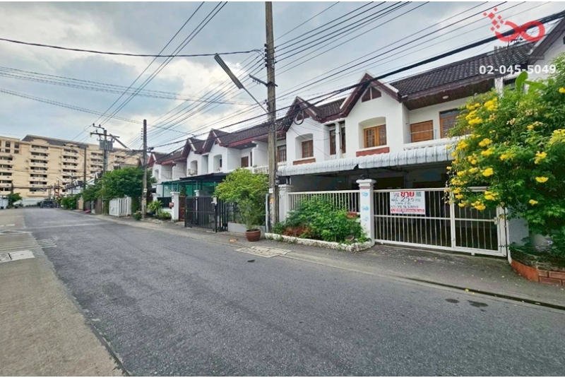 ขายทาวน์เฮาส์ 2ชั้น 25ตร.วา ประชาราษฎร์บำเพ็ญ20 ห้วยขวาง 