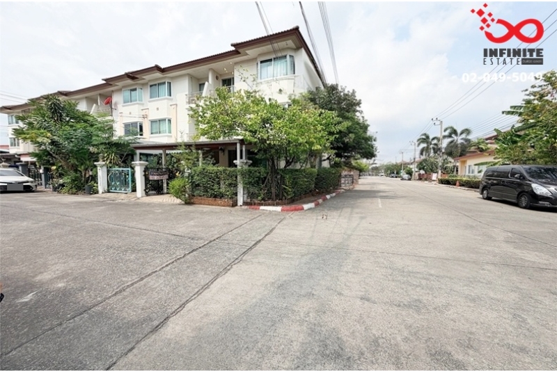 ขายทาวน์เฮ้าส์ 3 ชั้น หมู่บ้านศุภาลัยวิลล์ สุขุมวิท 107 ซอยแบริ่ง 58  